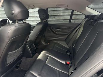 BMW 3 SERIES 2.0 320d Luxury Auto 4dr