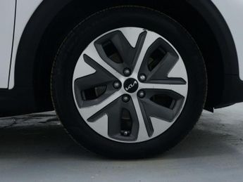 KIA NIRO 64kWh 2 SUV 5dr Electric Auto (201 bhp)