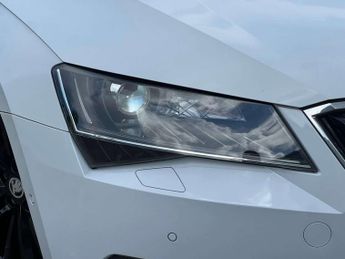 SKODA SUPERB 2.0 Superb Laurin & Klement TDI Semi-Automatic 5dr *NATIONAL DEL