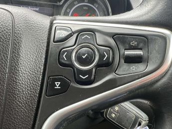 VAUXHALL INSIGNIA 1.6 Insignia Design Nav CDTi Automatic 5dr *NATIONAL DELIVERY*