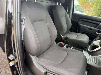 LAND ROVER DEFENDER 3.0 Defender Hard Top D MHEV Auto 4WD 3dr