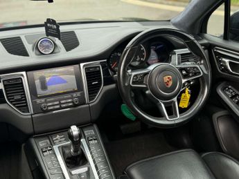 PORSCHE MACAN 3.6 Macan T Semi-Auto 4WD 5dr