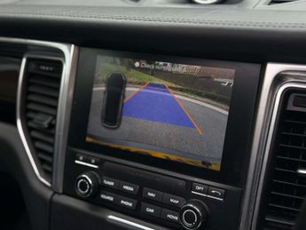 PORSCHE MACAN 3.6 Macan T Semi-Auto 4WD 5dr