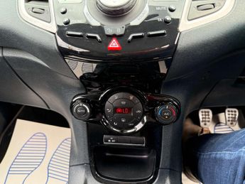 FORD FIESTA 1.6 Fiesta Metal 3dr