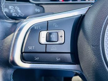 VOLKSWAGEN GOLF 1.4 Golf GTE Advance Semi-Auto 5dr