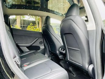 TESLA MODEL Y Model Y RWD 5dr