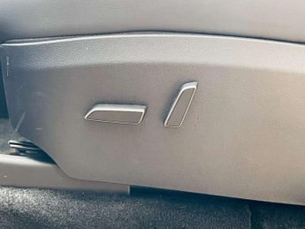 TESLA MODEL Y Model Y RWD 5dr