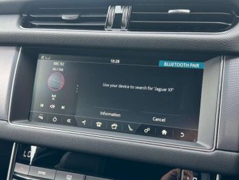 JAGUAR XF 2.0d R-Sport Sportbrake 5dr Diesel Auto Euro 6 (s/s) (163 ps)