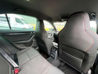 SKODA OCTAVIA 2.0 Octavia vRS TDI Semi-Auto 5dr