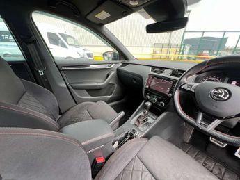 SKODA OCTAVIA 2.0 Octavia vRS TDI Semi-Auto 5dr