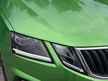 SKODA OCTAVIA 2.0 Octavia vRS TDI Semi-Automatic 5dr - NATIONAL DELIVERY*