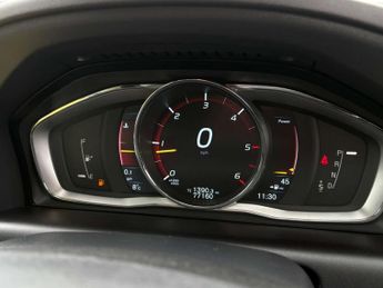 VOLVO XC60 2.4 XC60 SE Luxury Nav D5 AWD Auto 4WD 5dr