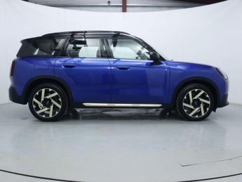 MINI COUNTRYMAN 1.5C MHEV Exclusive SUV 5dr Petrol Hybrid Auto Euro 6 (s/s) (170
