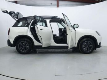 MINI COUNTRYMAN 1.5C MHEV Classic SUV 5dr Petrol Hybrid Auto Euro 6 (s/s) (170 p