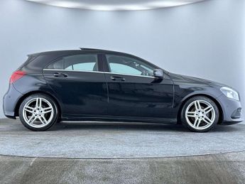MERCEDES-BENZ A-CLASS 2.1 A 200 D AMG Line Executive Auto 5dr