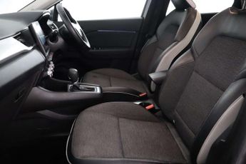Renault Captur 1.6 E-TECH techno SUV 5dr Petrol Hybrid Auto Euro 6 (s/s) (145 p