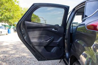 FORD FOCUS 1.0 Focus Zetec 5dr