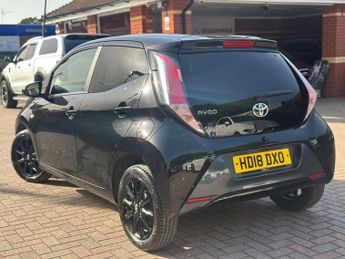 TOYOTA AYGO 1.0 Aygo X-Style VVT-i CVT 5dr
