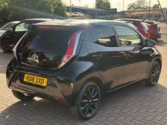 TOYOTA AYGO 1.0 Aygo X-Style VVT-i CVT 5dr