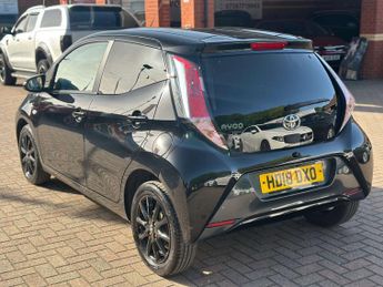 TOYOTA AYGO 1.0 Aygo X-Style VVT-i CVT 5dr