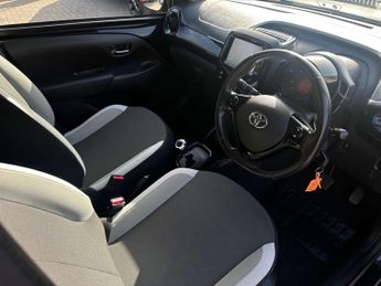 TOYOTA AYGO 1.0 Aygo X-Style VVT-i CVT 5dr