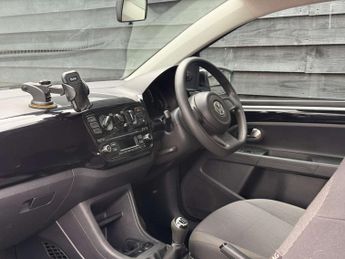 VOLKSWAGEN UP! 1.0 Move up! 3dr