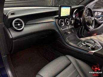 Mercedes-Benz GLC 3.0 GLC350d V6 AMG Line (Premium Plus) Coupe 5dr Diesel G-Tronic