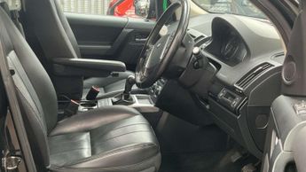 Land Rover FREELANDER 2.2 TD4 SE Tech SUV 5dr Diesel Manual 4WD Euro 5 (s/s)