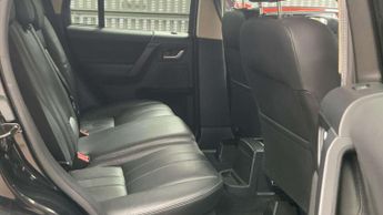 Land Rover FREELANDER 2.2 TD4 SE Tech SUV 5dr Diesel Manual 4WD Euro 5 (s/s)