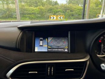 INFINITI Q30 2.0 Q30 Sport inTouch AWD Semi-Auto 4WD 5dr