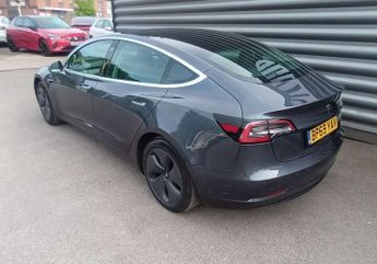 TESLA MODEL 3 Model 3 Standard Range + 4dr