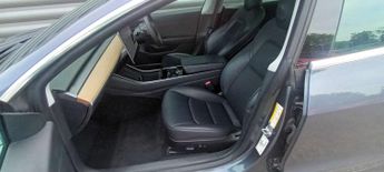 TESLA MODEL 3 Model 3 Standard Range + 4dr