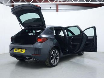 SEAT LEON 1.0 eTSI MHEV FR Sport Hatchback 5dr Petrol Hybrid DSG Euro 6 (s