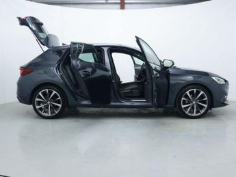 SEAT LEON 1.0 eTSI MHEV FR Sport Hatchback 5dr Petrol Hybrid DSG Euro 6 (s
