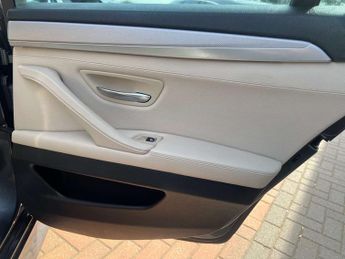 BMW 5 SERIES 2.0 520d M Sport Auto 5dr