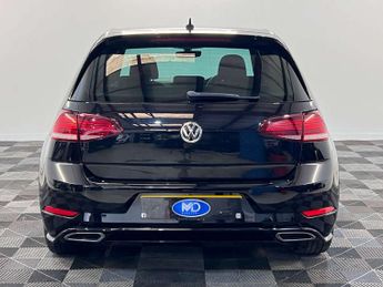VOLKSWAGEN GOLF 2.0 Golf R-Line TDI BlueMotion Technology Semi-Auto 5dr