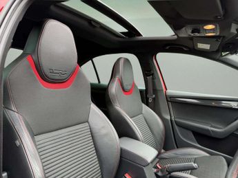 Skoda Octavia 2.0 Octavia vRS TDI Semi-Auto 5dr