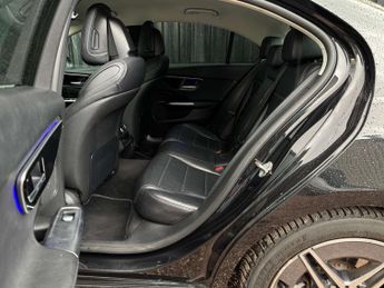 MERCEDES-BENZ C-CLASS 2.0 C 220 Sport D MHEV Auto 4dr