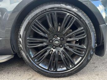 Land Rover Range Rover Sport 3.0 SD V6 HSE Dynamic SUV 5dr Diesel Auto 4WD Euro 6 (s/s) (306 