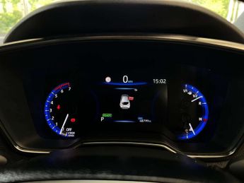 TOYOTA COROLLA 1.8 Corolla Design HEV CVT 5dr