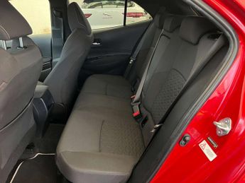 TOYOTA COROLLA 1.8 Corolla Design HEV CVT 5dr