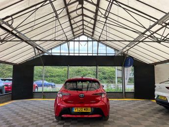 TOYOTA COROLLA 1.8 Corolla Design HEV CVT 5dr