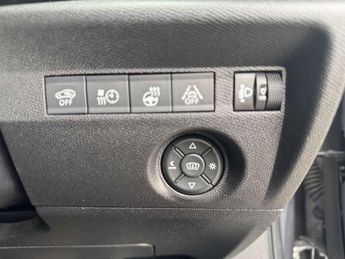CITROEN C4 e-C4 Shine 5dr