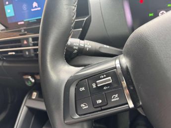 CITROEN C4 e-C4 Shine 5dr