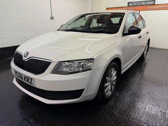 Skoda OCTAVIA 1.0 Octavia S TSi 5dr