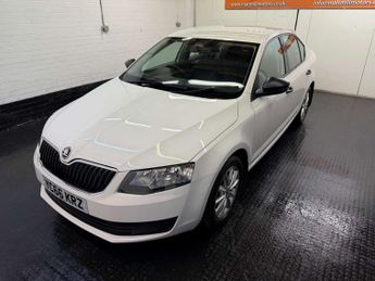 Skoda OCTAVIA 1.0 Octavia S TSi 5dr