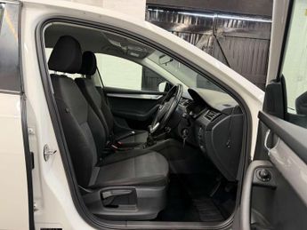 Skoda OCTAVIA 1.0 Octavia S TSi 5dr