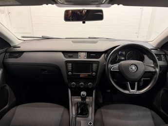 Skoda OCTAVIA 1.0 Octavia S TSi 5dr
