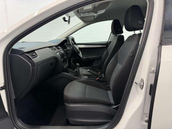 Skoda OCTAVIA 1.0 Octavia S TSi 5dr