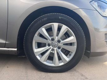 Volkswagen Golf 1.6 Golf SE BlueMotion Technology TDI Semi-Auto 5dr